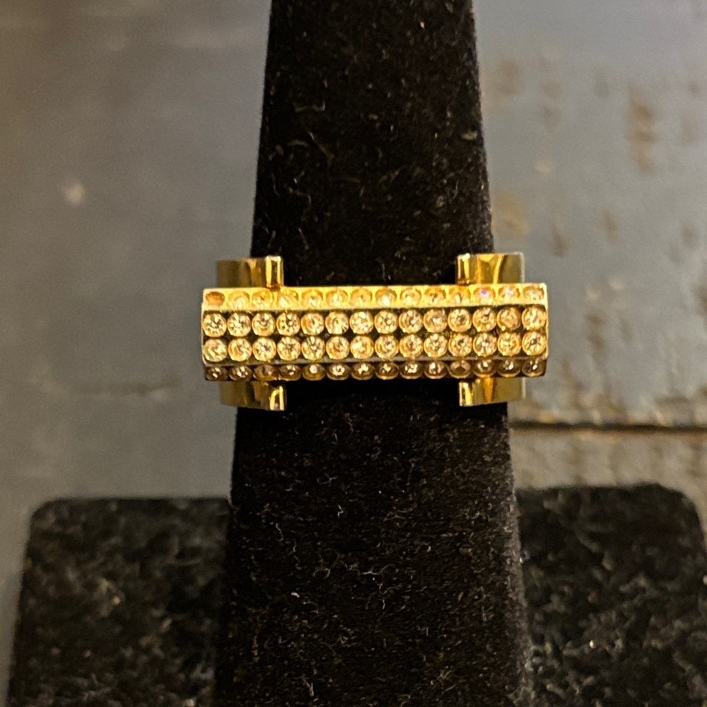 Stainless Steel Elegant Gold Tone Bar Rhinestone Crystal Ring